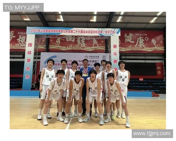 U19男篮对决拉脱维亚全力以赴争夺世界青年篮球赛胜利荣耀 U19男篮对决拉脱维亚全力以赴争夺世界青年篮球赛胜利荣耀
